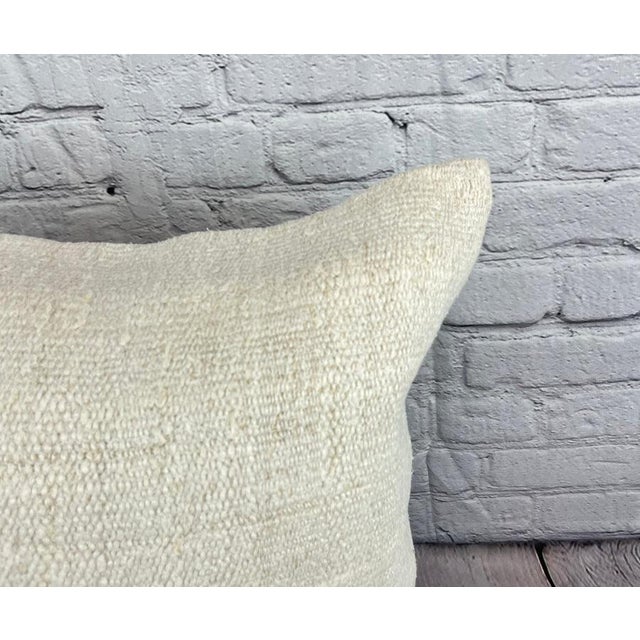 Turkish 20 x 20 Hemp Pillow Turkish Cushion Natural Grayish White Pillow Cushion Cover For Sale - Image 3 of 4