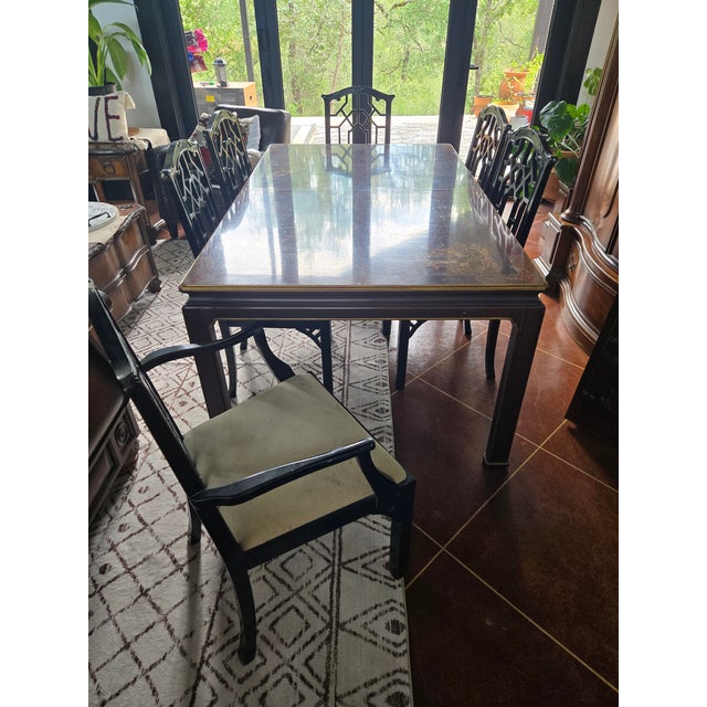 Henredon 1960s Mahogany Henredon Chinoserie Dining Room Table and Chairs. Hand Painted Scenes on Each Section Including Leaves - Set of 9 For Sale - Image 4 of 9