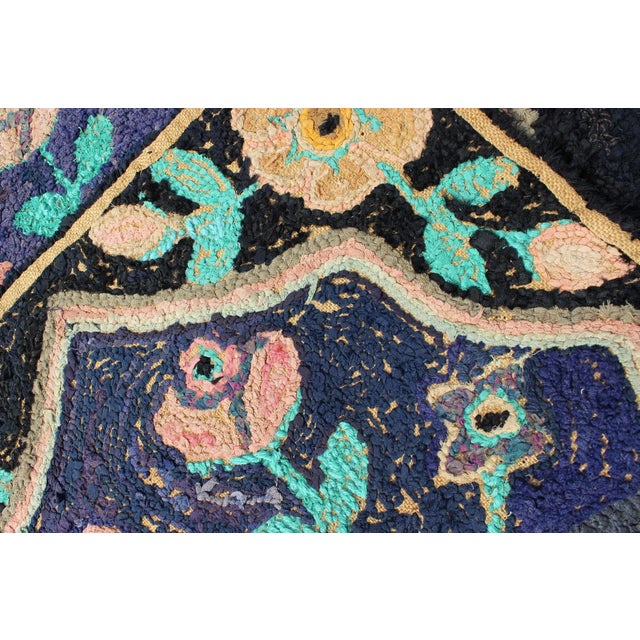 Charcoal American Hooked Rug in Floral Pattern With Medallion on Purple/Blue, Black For Sale - Image 8 of 9
