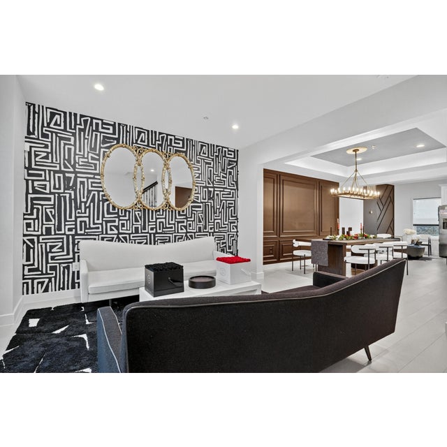 Paul McCobb Cb2 Bowtie Sofa - Cream For Sale - Image 4 of 6