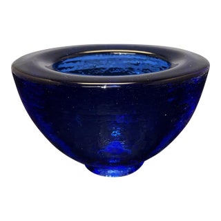 1990s Fire and Light California 8" Cobalt Blue Recycled Art Glass Wide Lipped Bowl For Sale