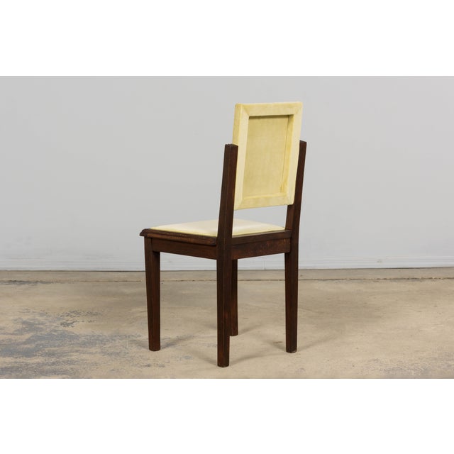 Wood 1930s French Art Deco Oak Dining Chairs in Light Yellow Velvet – Set of 8 For Sale - Image 7 of 18