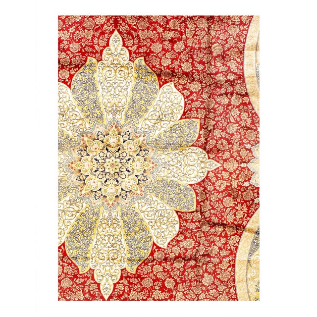 Viscose on a cotton foundation with a medallion This rug has a dense, soft pile, and excellent quality, to ensure that you...