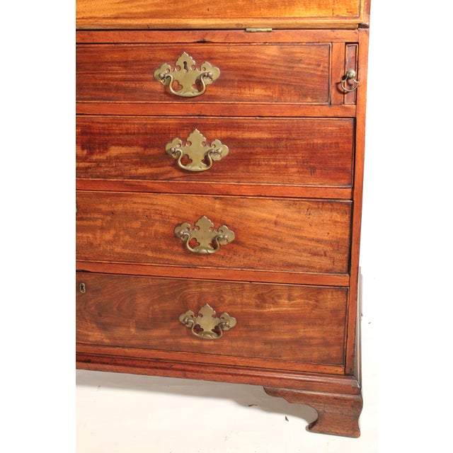 George III Mahogany Slant Top Desk For Sale In Los Angeles - Image 6 of 12