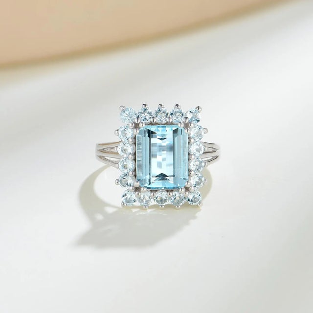 Metal Nina Zhou Margeret Aquamarine Cocktail Ring in 14k Solid Gold Ring, size 8.5 For Sale - Image 7 of 10