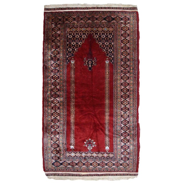 1960s Handmade Vintage Pakistani Lahore Prayer Rug 3' X 5.8' For Sale - Image 10 of 10
