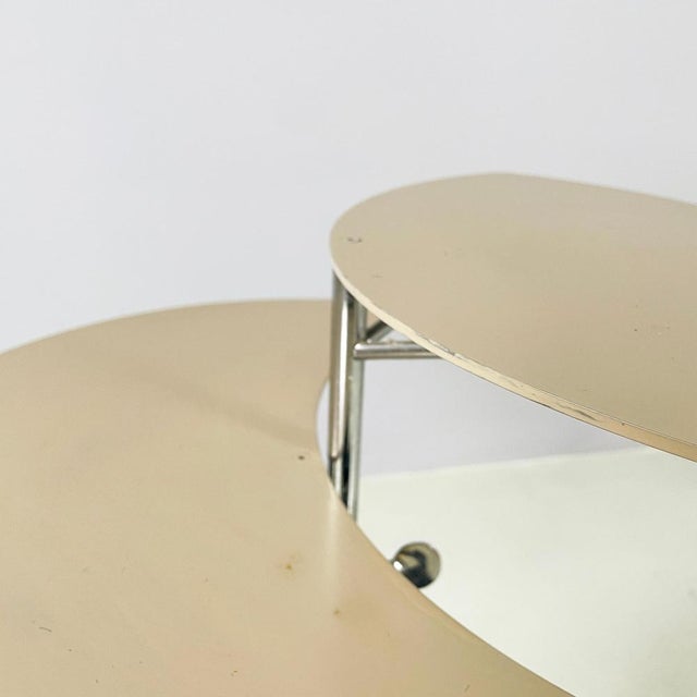1990s Italian Modern Round Gray and White Metal Coffee Table with Double Shelf, 1990s For Sale - Image 5 of 16