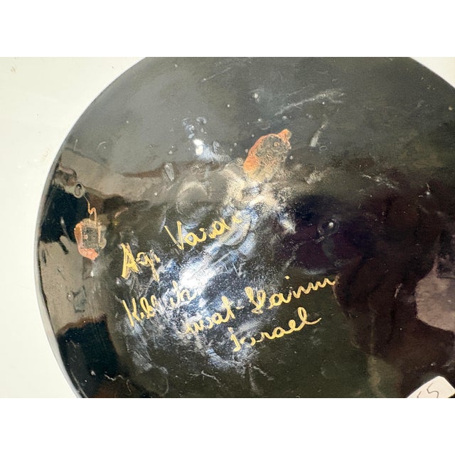 Mid-Century Modern 1970s Agi Vardi Israeli Art Plate - Kibbutz Givat Haim - Hand Signed For Sale - Image 3 of 7