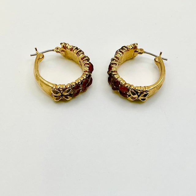 Boho Chic 1980s Vintage Boho Chic Baltic Amber & Gold Tone Hoop Pierced Earrings - A Pair For Sale - Image 3 of 12