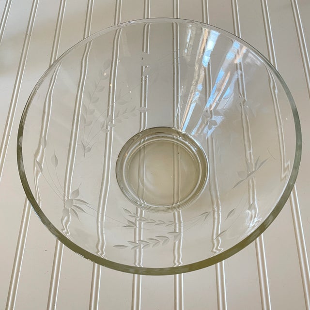 Glass 1960s Vintage Etched Glass Salad Bowl Set- 7 Pieces For Sale - Image 7 of 10