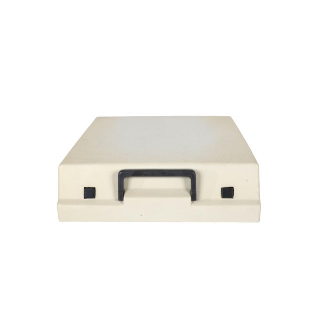 Refreshed Unis TBM DeLuxe Yugoslavian Typewriter For Sale - Image 16 of 16