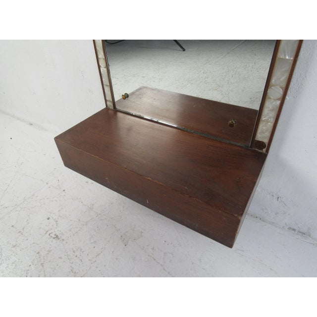 1960s Mid-Century Modern Arched Wall Mirror with Shelf For Sale In New York - Image 6 of 12