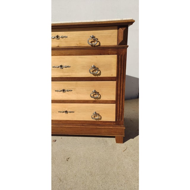 Chest of Drawers in Wood and White Marble, 1950s For Sale - Image 4 of 11