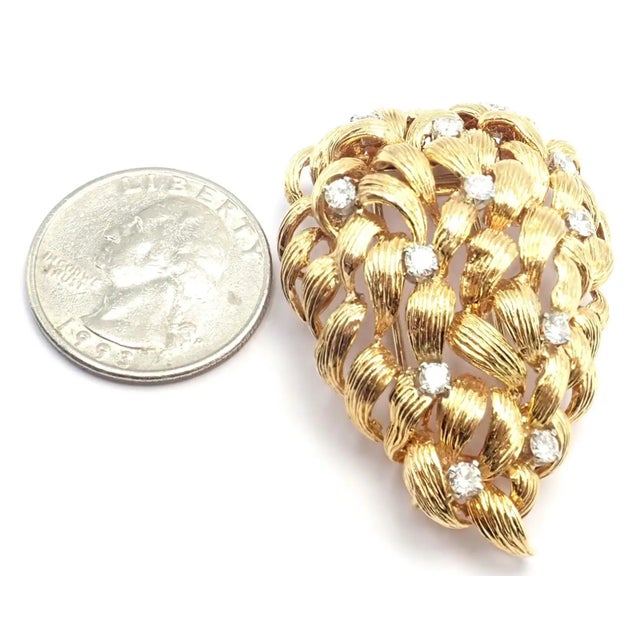 David Webb Vintage David Webb Diamond Yellow Gold Large Pin Brooch For Sale - Image 4 of 8