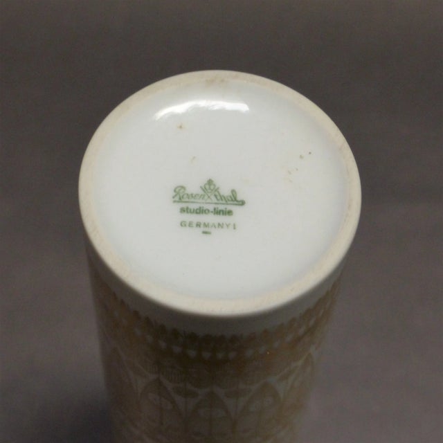 Porcelain Vase by Theo Baumann for Rosenthal Studio Line, 1960s, in Flawless conditions. Designed 1960 to 1969