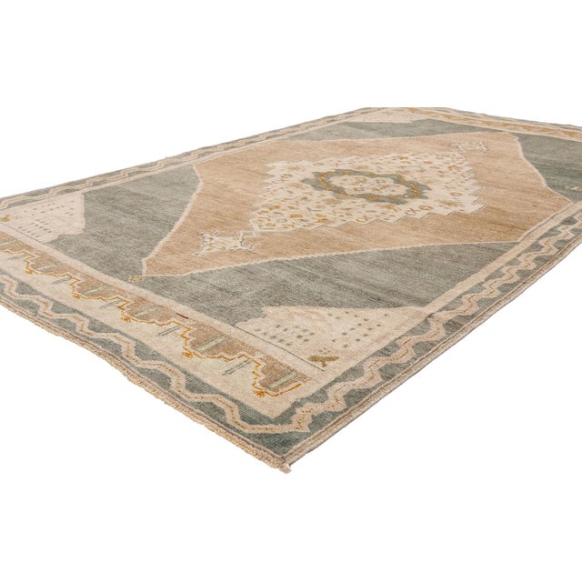 54133 Vintage Turkish Oushak Rug, 04'01 x 07'03. The Eternal Shield: A Vintage Turkish Oushak Masterpiece of Timeless...