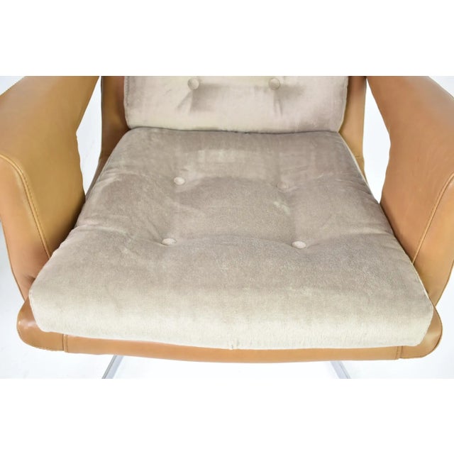 French Lounge Chairs Attributed to Raphaël Raffel for Apelbaum, 1970s For Sale - Image 9 of 13