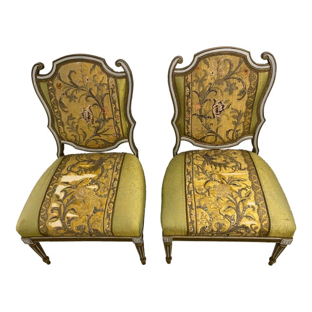 Mid 20th Century Pair of Slipper Chairs With Antique Embroidered Textiles For Sale