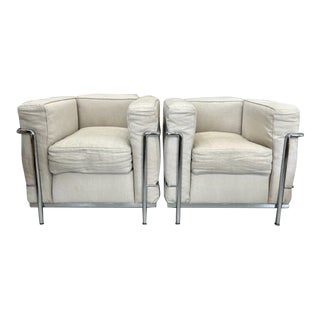 Late 20th Century LC2 Cassina Le Corbusier Petite Chairs- a Pair For Sale
