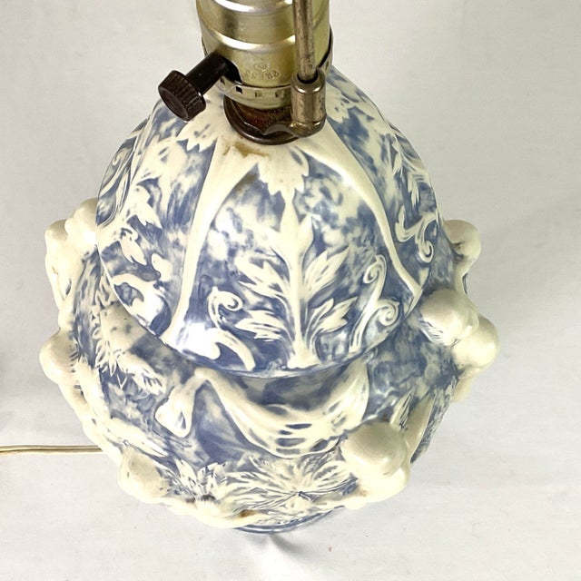 White 1950s Ginger Jar Ceramic Table Lamp With Classical Cherubs in Relief For Sale - Image 8 of 8