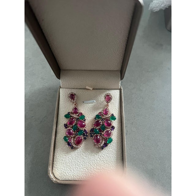 Contemporary Bochic “Orient” Ruby, Green Agate & Amethyst Earrings Set In 18K Gold & Silver For Sale - Image 3 of 12