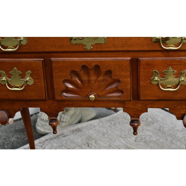 Queen Anne Councill Craftsmen Mahogany Lowboy Queen Anne Dressing Table Vanity Chest 4 Dr For Sale - Image 3 of 11
