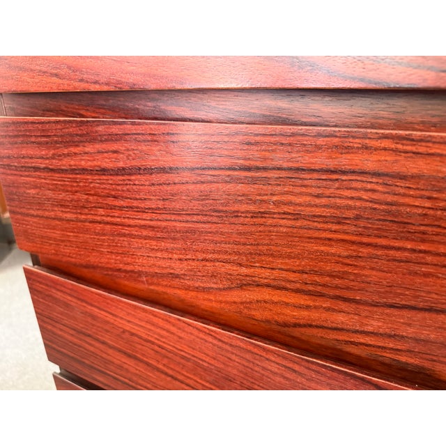 Arne Wahl Iverson Danish Rosewood 8 Drawer Narrow Dresser/Chest C1970s For Sale - Image 9 of 12