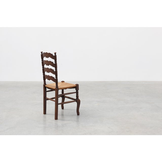 Early 20th Century Rustic Oak Ladder-Back Chair with Rush Seat and Cabriole Front Legs, France, 1900s For Sale - Image 5 of 14