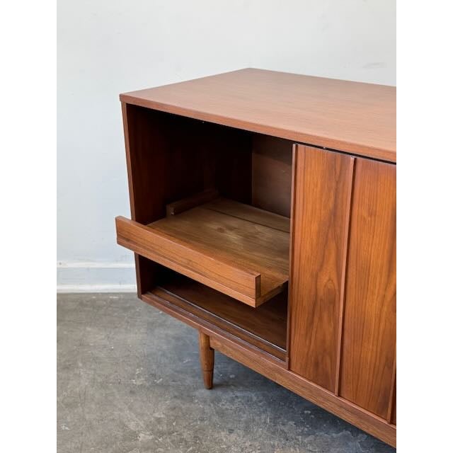 Brown 1960's Mainline Hooker Walnut & Caned Reversible Door Credenza For Sale - Image 8 of 15