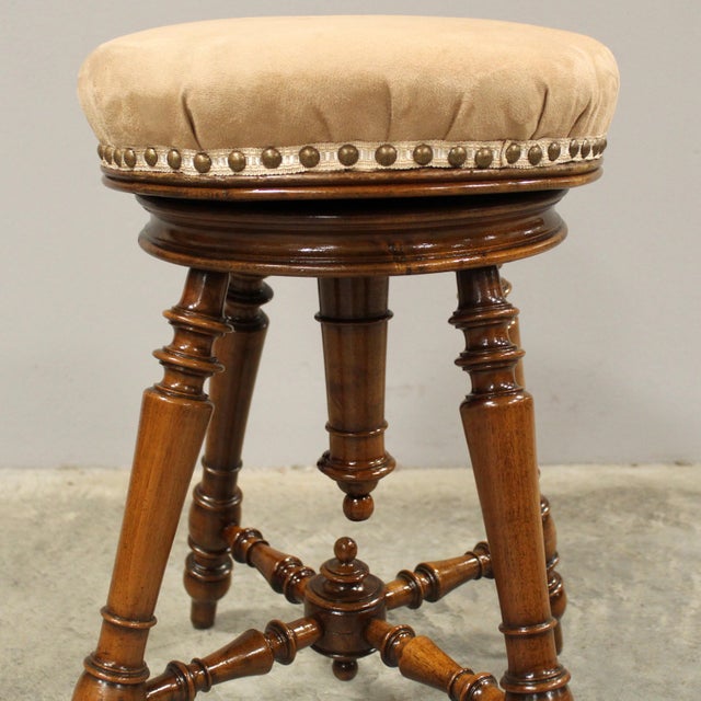 Antique Piano Stool in Walnut, 1800s For Sale - Image 5 of 7