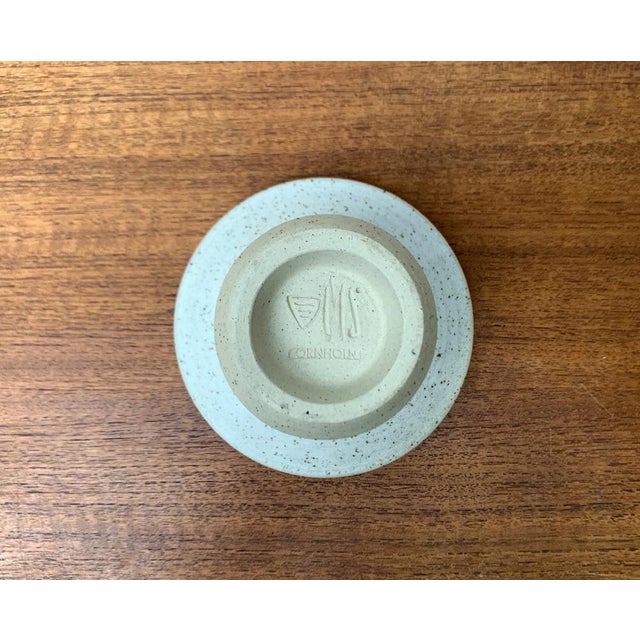 Beige Mid-Century Danish Studio Pottery Bowl by Marianne Stark for Michael Andersen, 1960s For Sale - Image 8 of 16