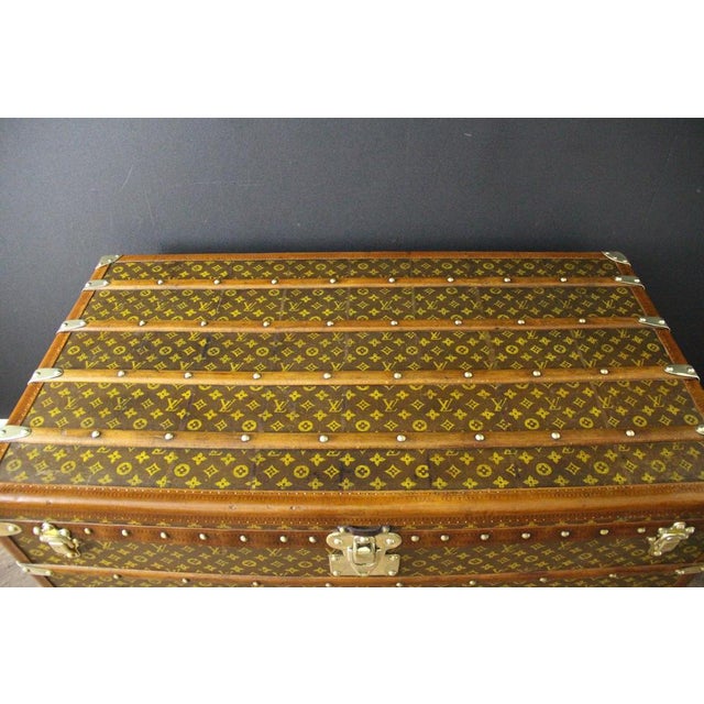 Tall Trunk from Louis Vuitton, 1920s For Sale - Image 3 of 18