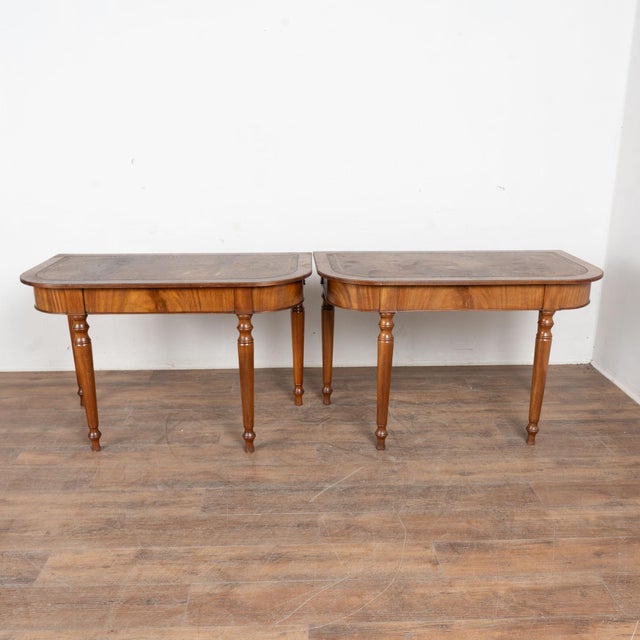 Victorian English Mahogany Leather Top Large Conference or Dining Table With Leaves, Circa 1900 For Sale - Image 3 of 16