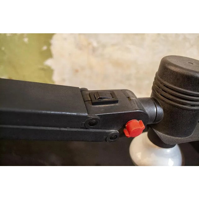 1980s Italian Desk Lamp in Metal and Plastic from C.V.B., 1980s For Sale - Image 5 of 8