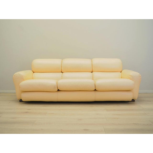 The sofa was made in the 1960s, Italian production. The frame is made of solid wood. The sofa has been preserved in its...
