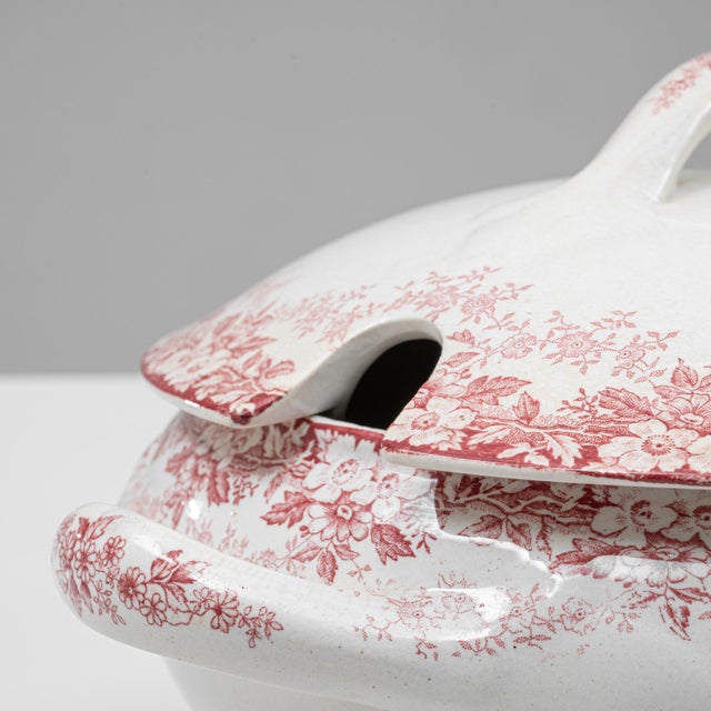 Off-white 20th Century Dutch Special Edition Porcelain Tureen With Lid For Sale - Image 8 of 18