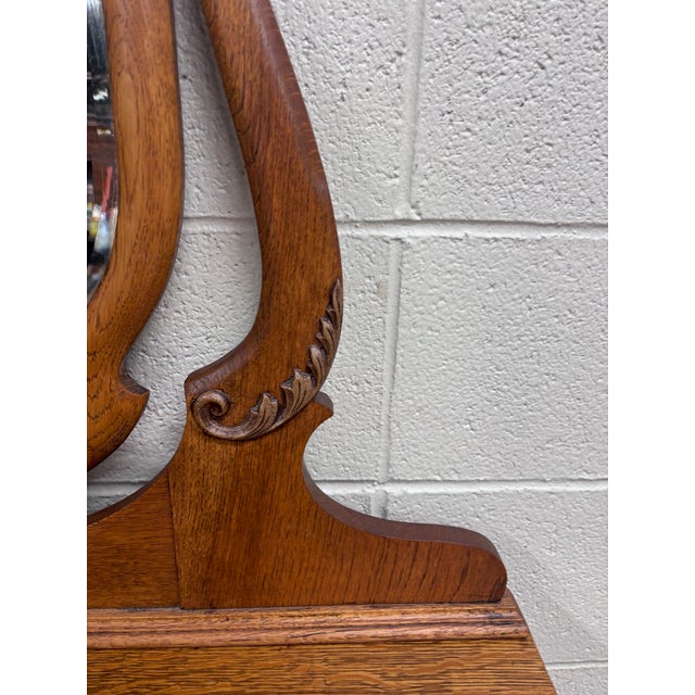 Antique Victorian Quarter Sawn Tiger Oak Serpentine Dresser With Mirror For Sale In Kansas City - Image 6 of 11