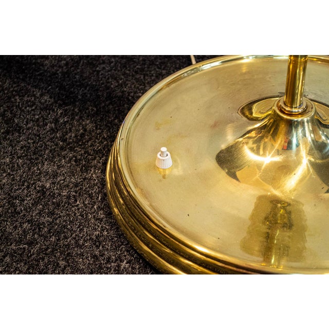 1950s Brass and Glass Floor Lamp by Tomaso Buzzi, Italy, 1950s For Sale - Image 5 of 6