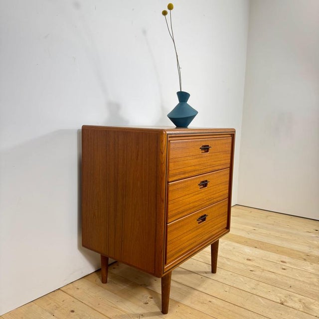 Small Three-Drawer Teak Chest of Drawers, Denmark, 1960 For Sale - Image 11 of 14