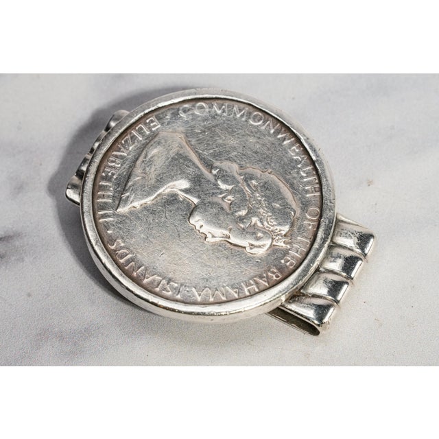 Metal Fantastic Large Vintage Sterling Silver Money Clip 1971 Bahamas Islands Queen Elizabeth II Coin Gentleman’s Accessory British Royalty For Sale - Image 7 of 11