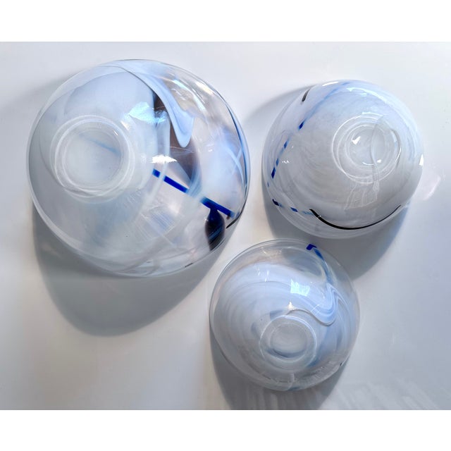 Early Edition Contrast Series Bowls in Mouth-Blown Art Glass by Anna Ehrner for Kosta Boda, Sweden, 2005, Set of 3 For Sale - Image 17 of 18