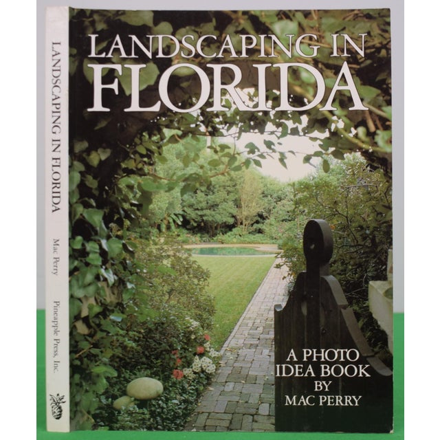 PERRY, Mac [253] pp. Pineapple Press 1989 11" x 8 1/2" Irresistible ideas in a uniquely formatted book. Lavishly...