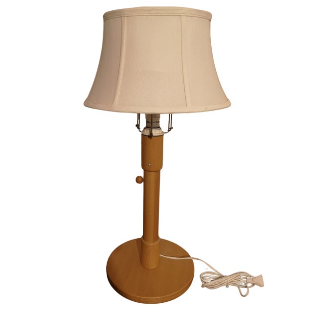 Swedish Mid-Century Modern Ateljé Lyktan Pine Table Lamp – Scandinavian Retro Design For Sale - Image 6 of 7