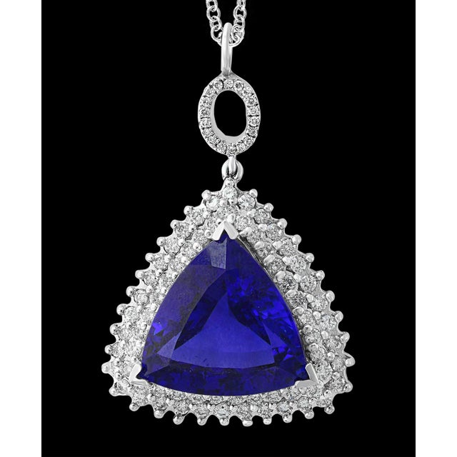 17 Carat AAA Tanzanite and Diamond Pendant or Necklace 18 Karat White Gold For Sale - Image 18 of 18