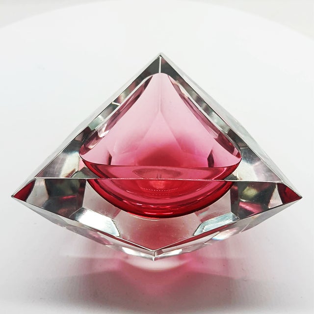 Multifaceted Triangular Ashtray or Catch-all in Murano Glass by Flavio Poli for Seguso. Stunning Pink Submerged color....