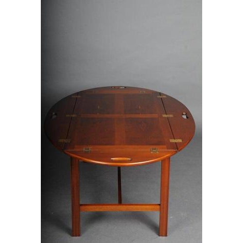 20th century English captain's coffee table / table, yew tree Yew solid body. Classic captain's coffee table. Removable...