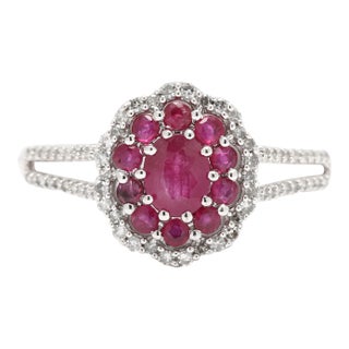 0.85ctw Ruby & Diamond Oval Cluster Ring, 14k White Gold, Ring Size 6 For Sale