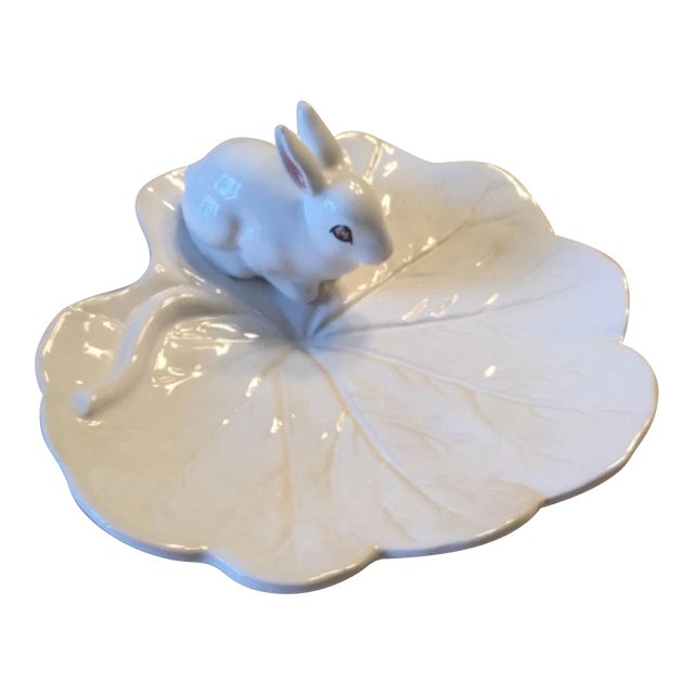 Vintage Mid-Century Modern Bordallo Pinheiro White Majolica Rabbit Cabbage Leaf Plate For Sale