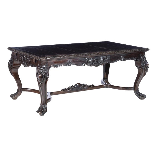 Dining Room Table; Made of Fine Wood. For Sale