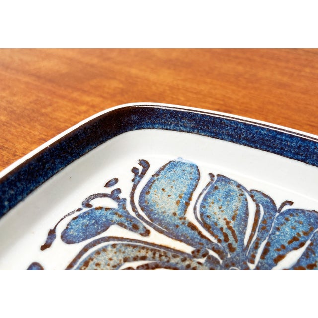 Mid-Century Danish Porcelain Baca Blue Line Bowl by Nils Thorsson and Kari Christensen for Royal Copenhagen, 1960s For Sale - Image 11 of 15